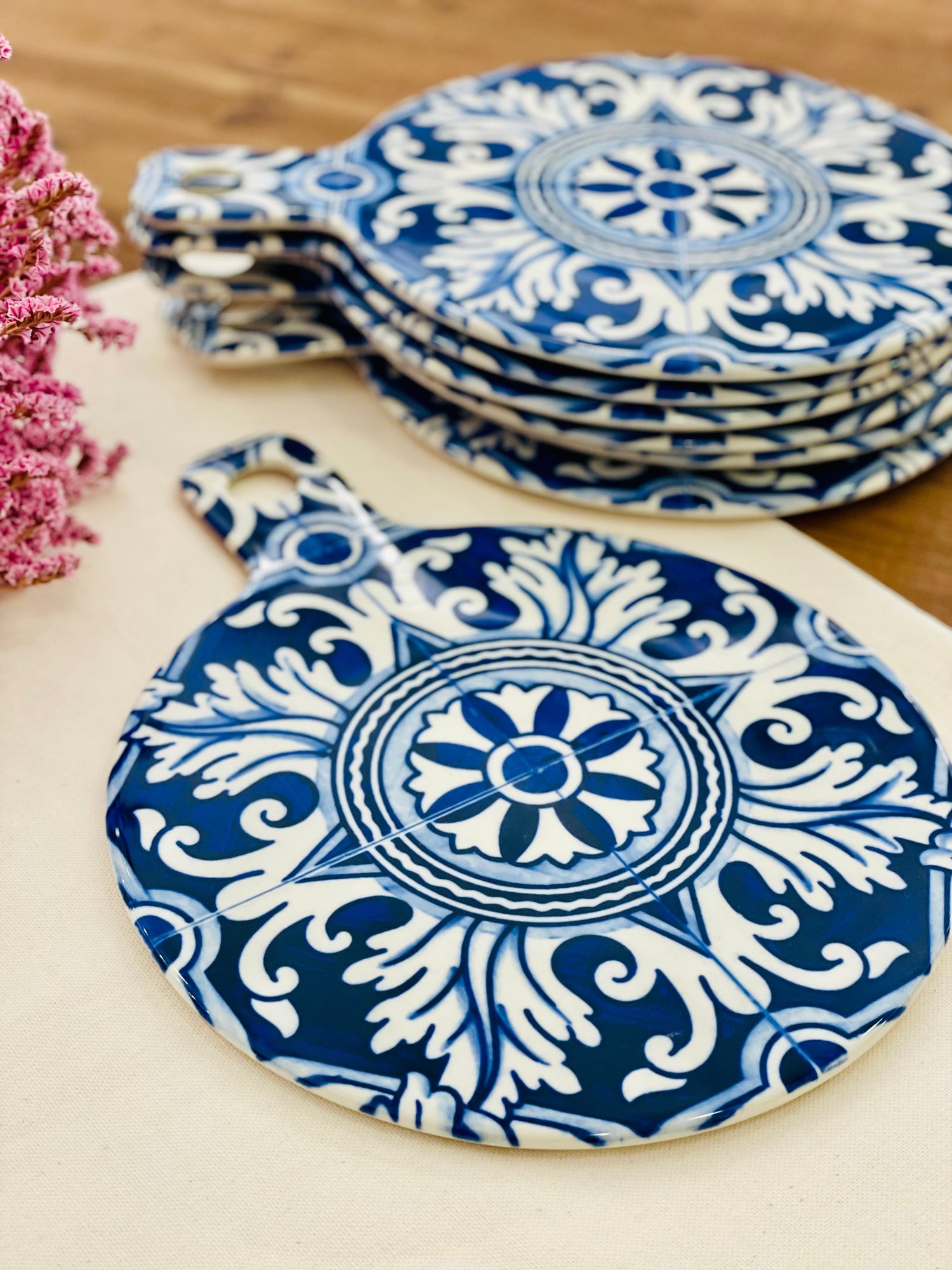 Acessórios de mesa e cozinha para dar um toque de elegância às suas refeições