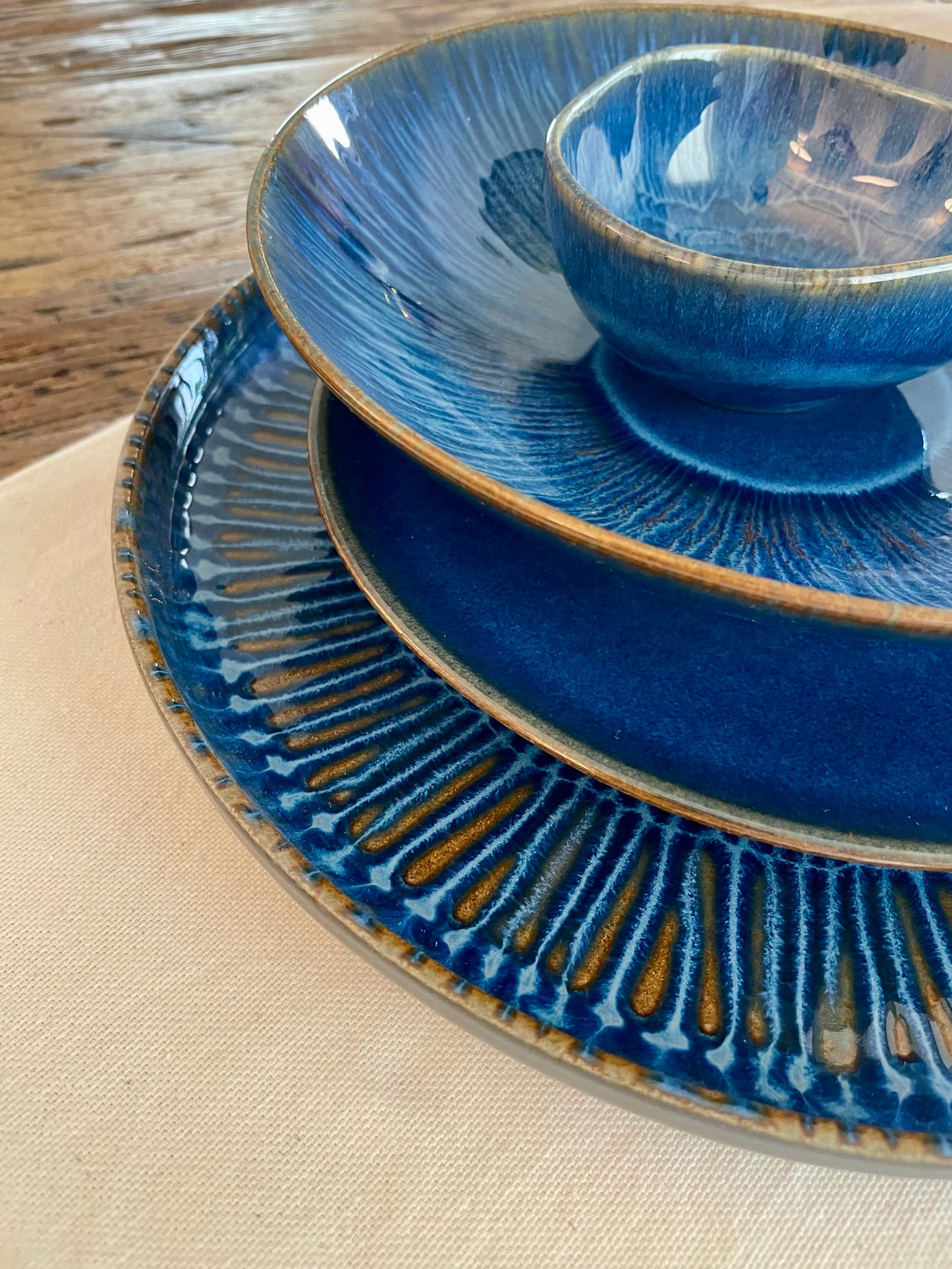 Dessert or salad plate from Iris collection