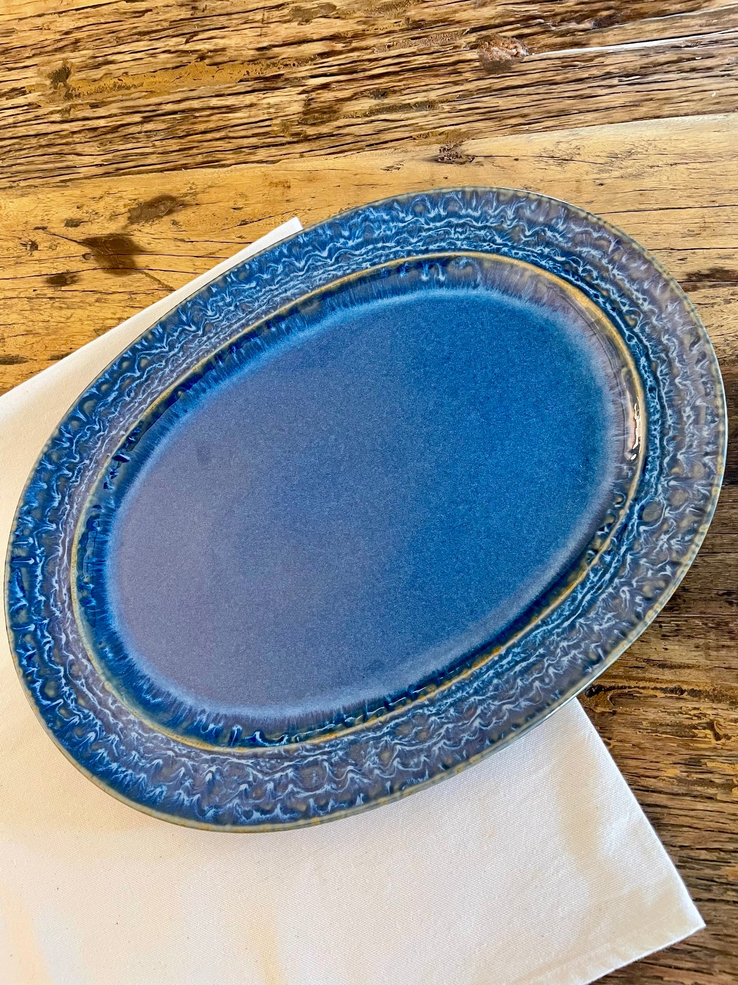 Serving plate from Iris collection