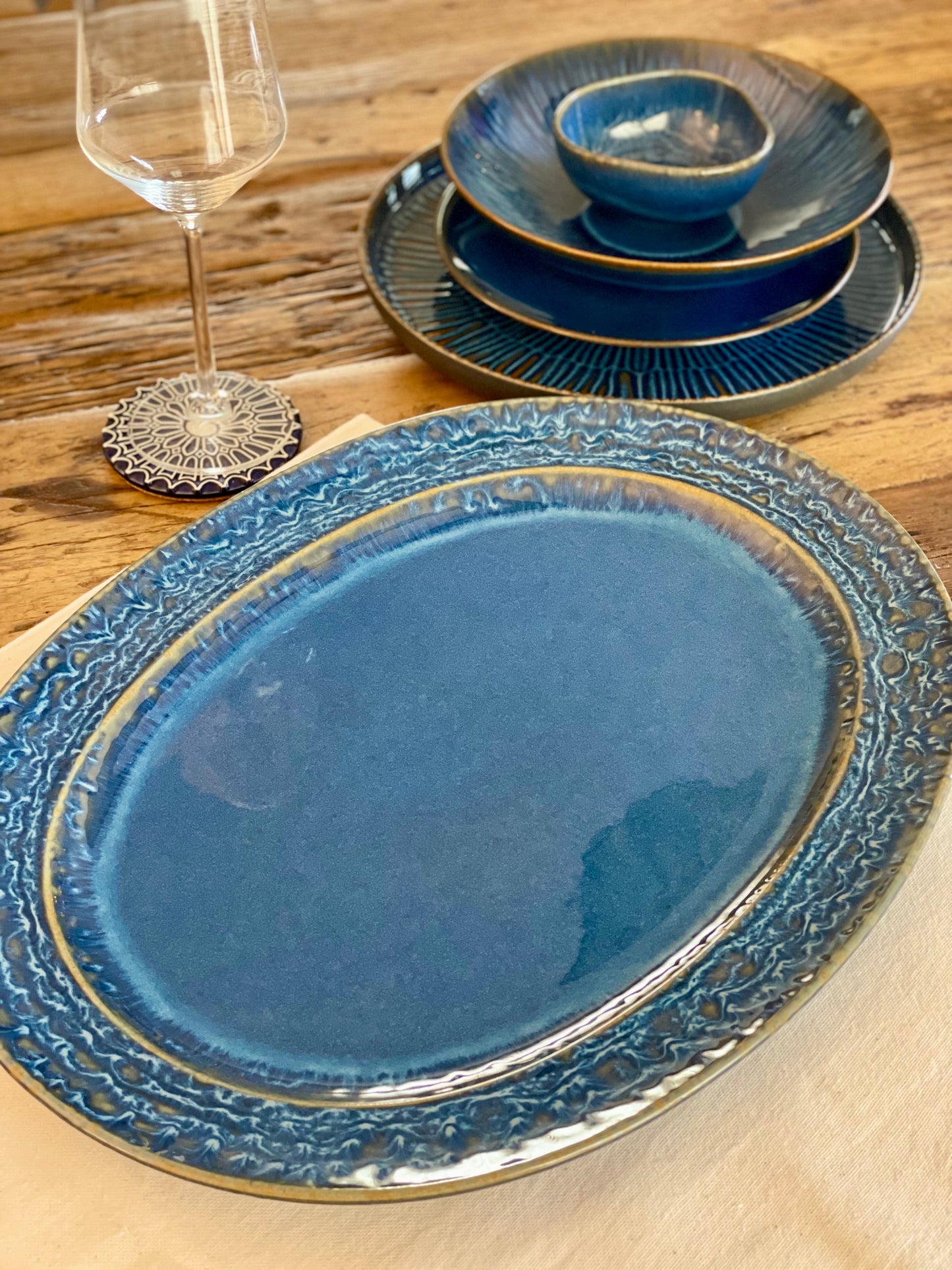 Serving plate from Iris collection