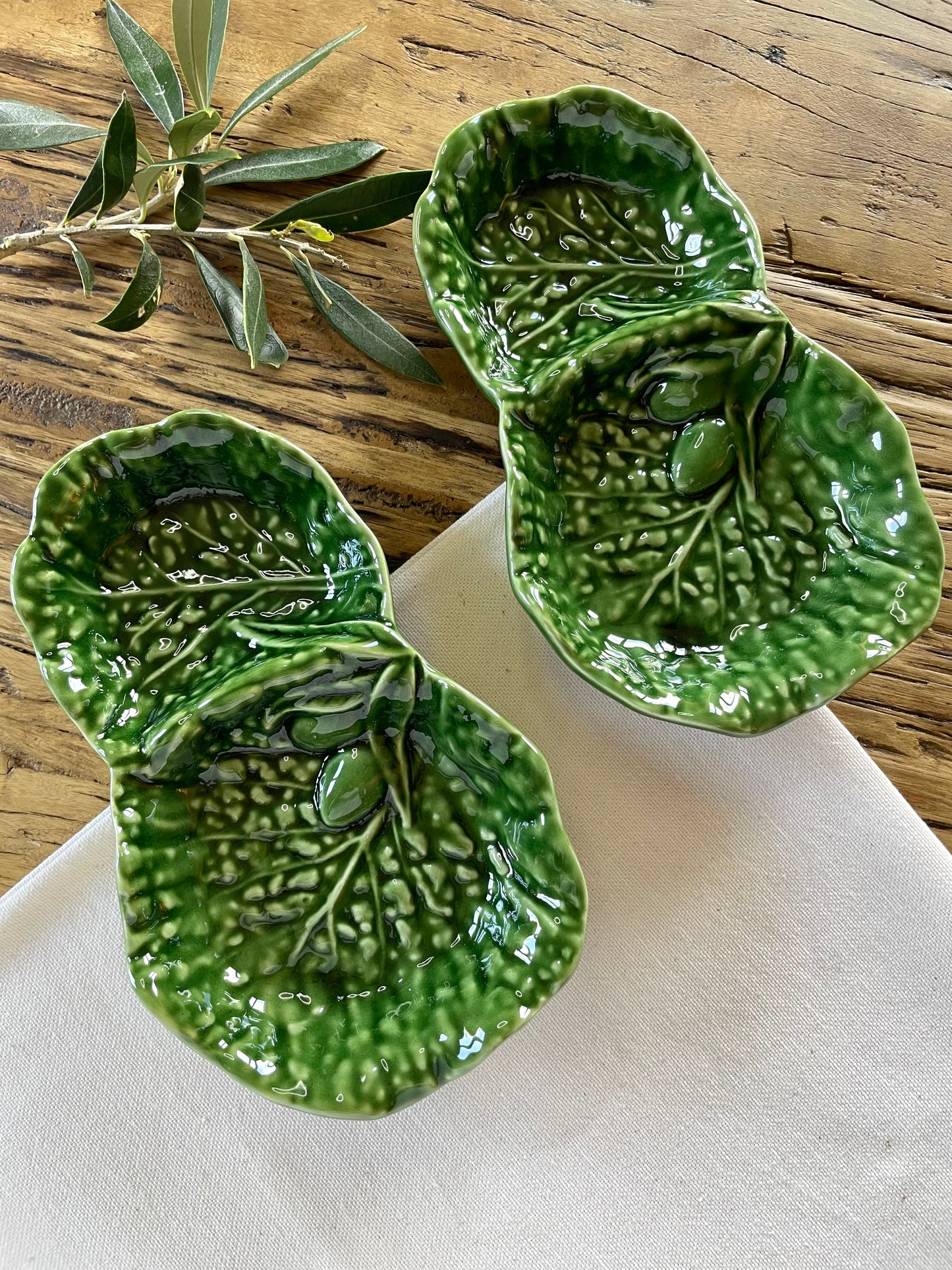 Olive dish (dark green)