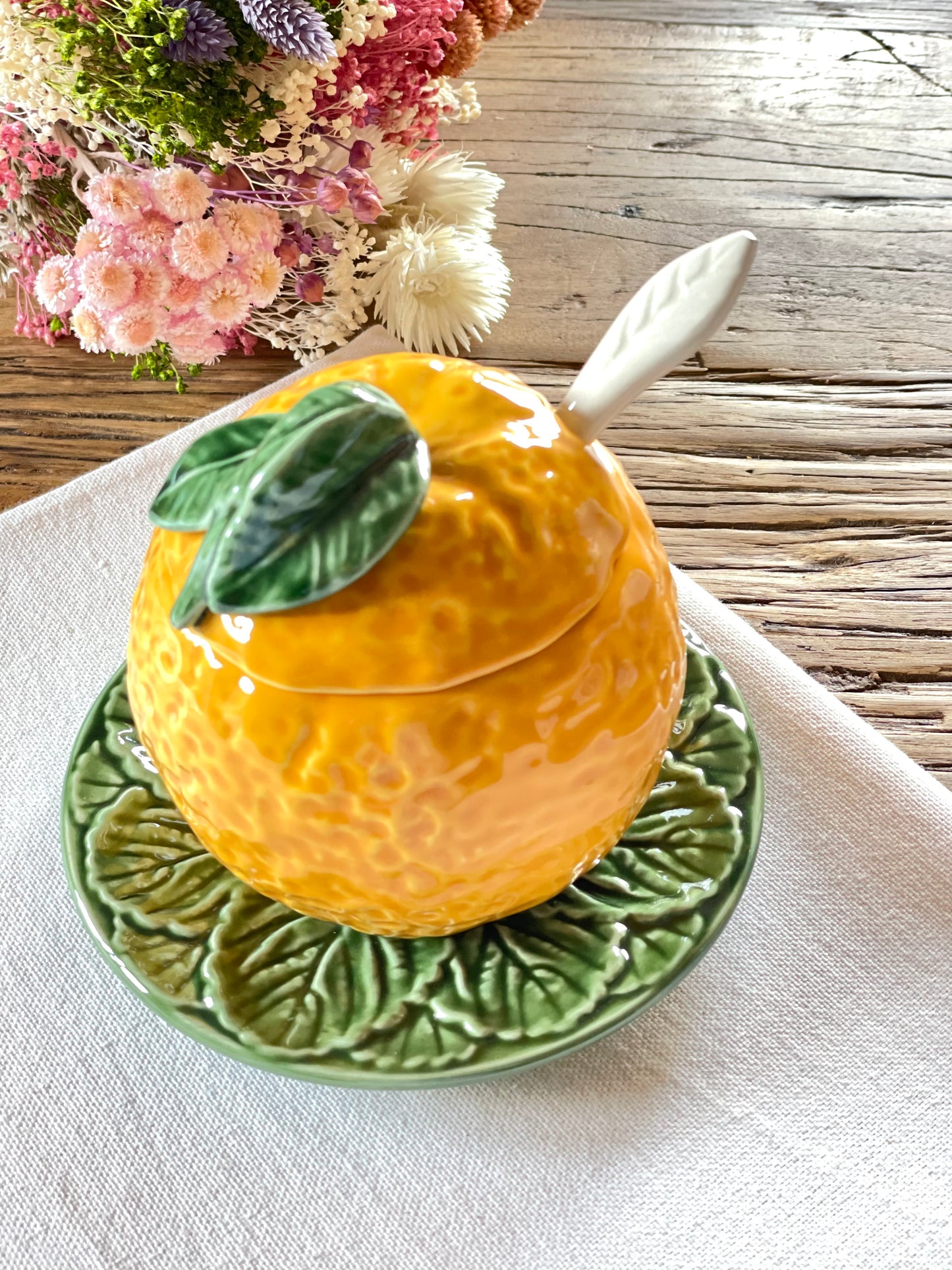 Orange sugar bowl or compote bowl