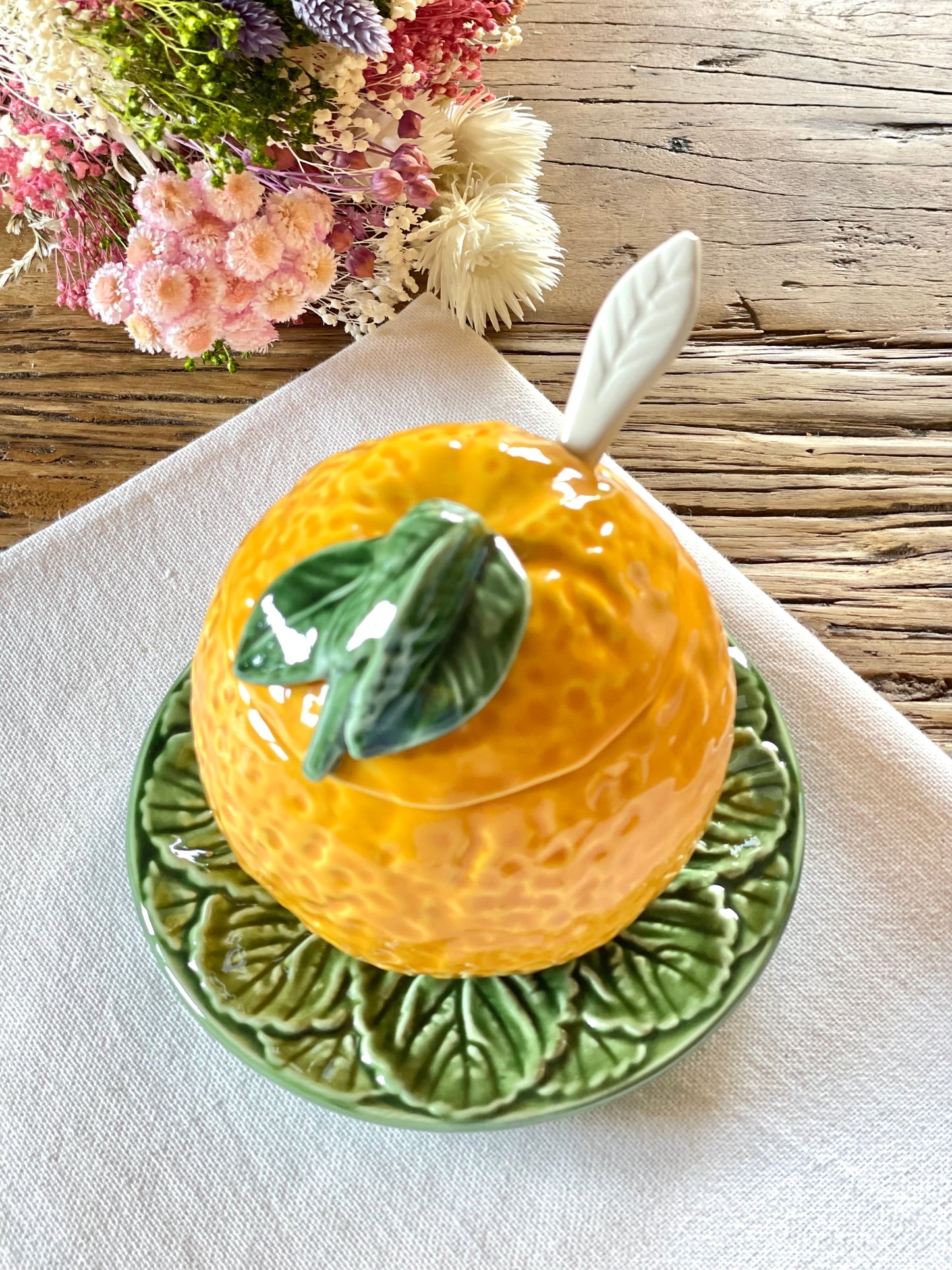 Orange sugar bowl or compote bowl