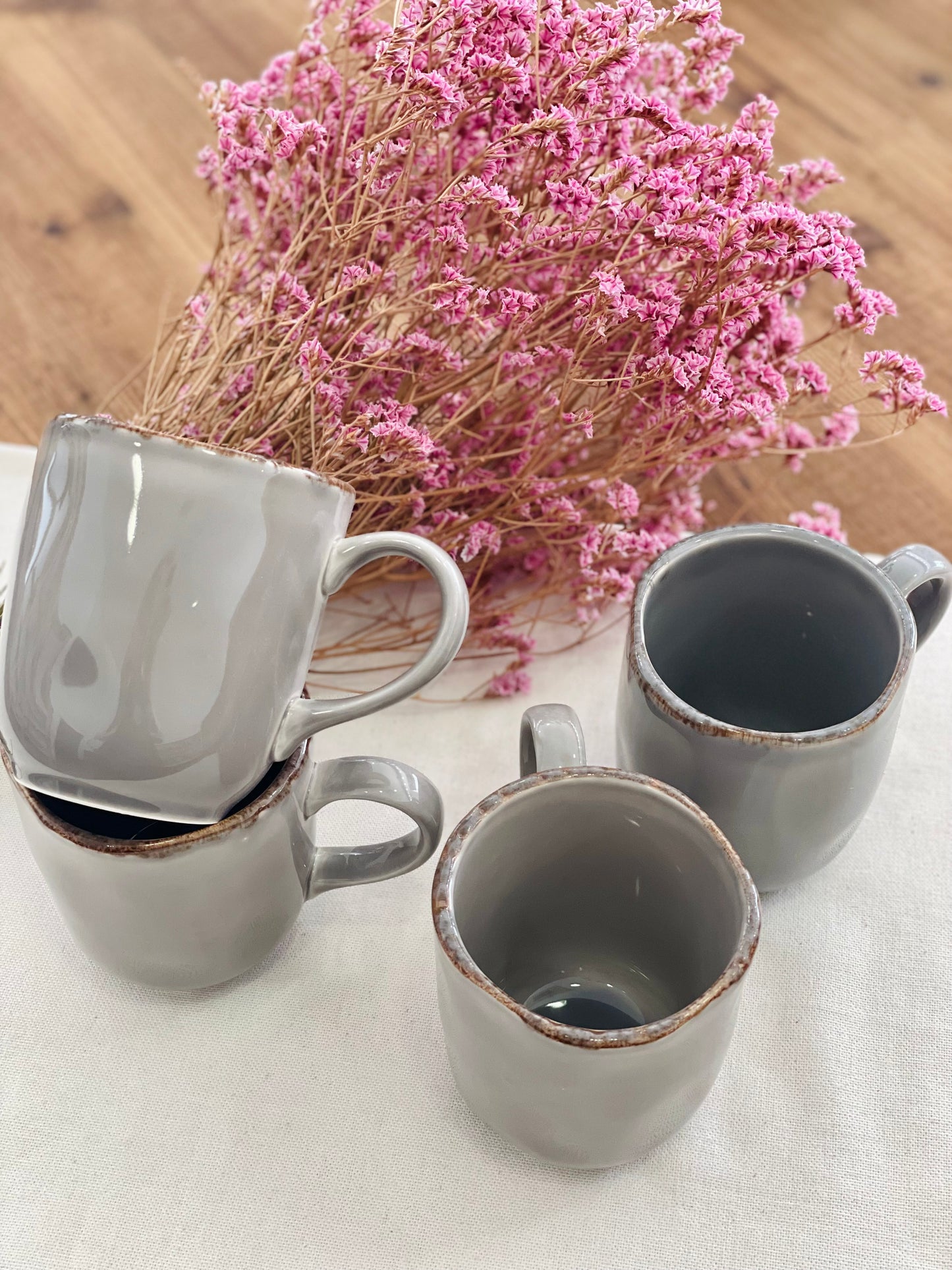 Caneca com efeito martelado
