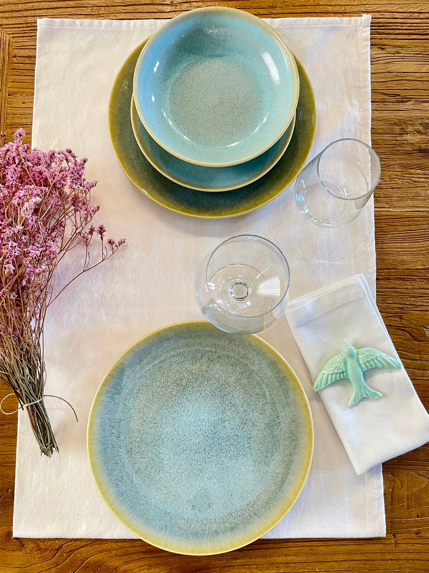 Dinner plate with green and blue tones