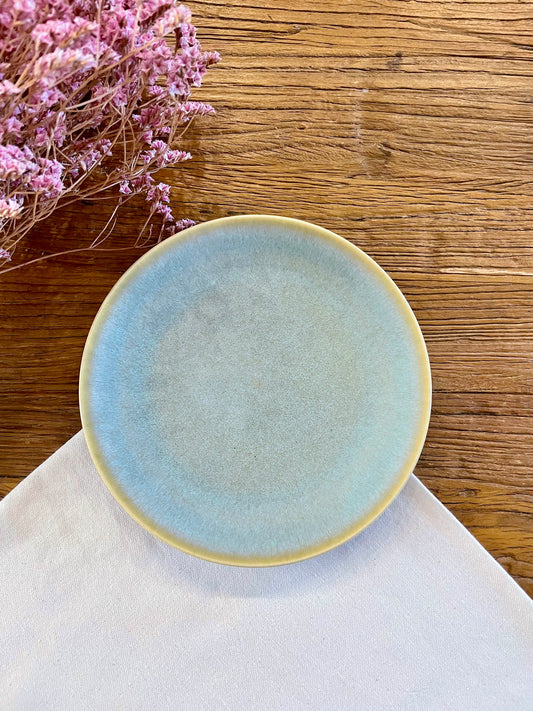 Dessert or salad plate with green and blue tones