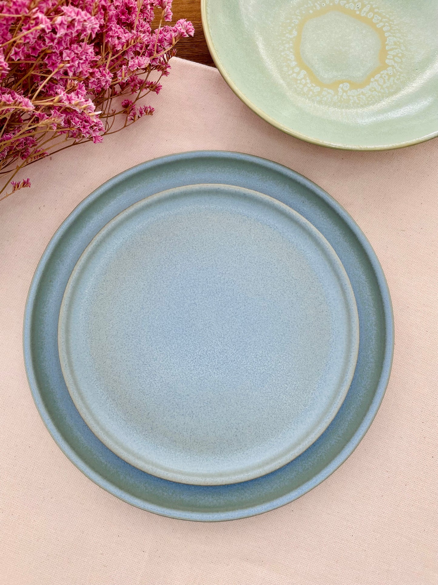 Dessert or salad plate